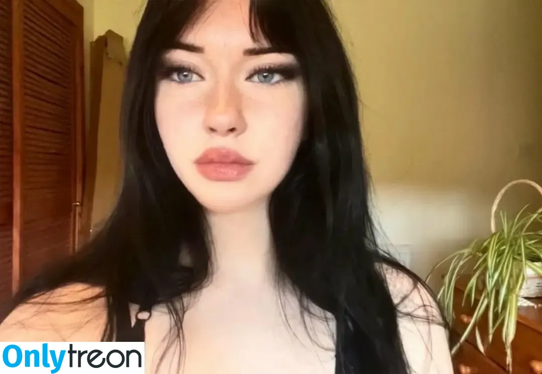 gracedelahh nude photo #0002 (grace / gracedeliah)