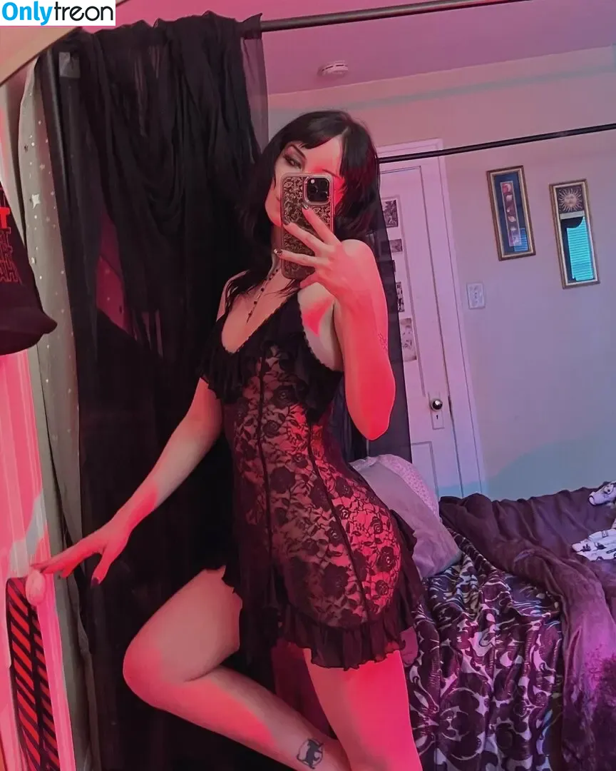 graveghostie nude photo #0064 (eghostie / missghostie99)