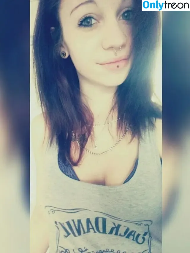 Grinsebaeckchen nude photo #0208 (grinsebaeckchen_)