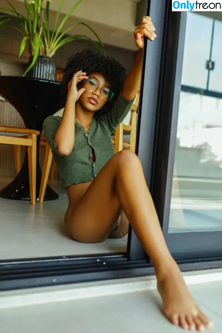 Guapamag nude photo #3991 (Guapamag)