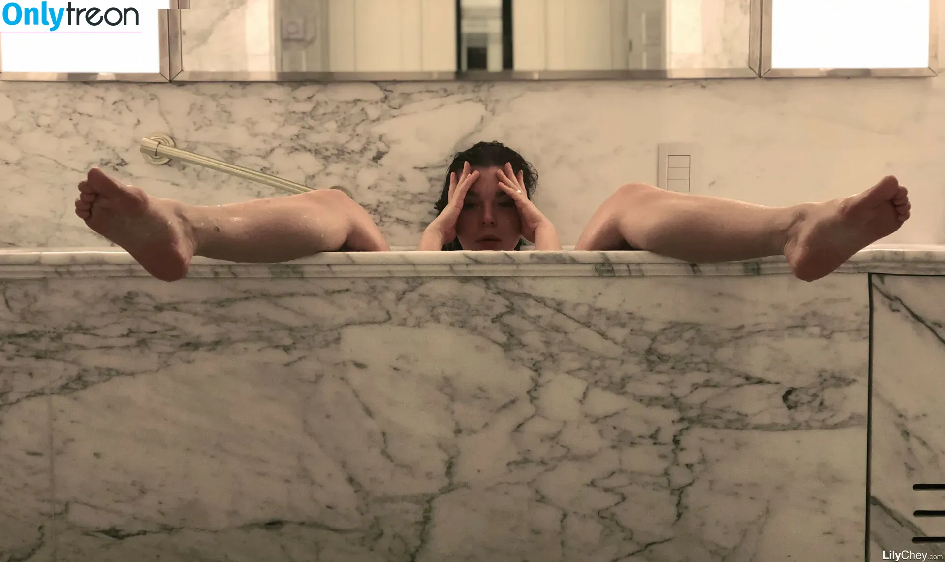 Guerlain nude photo #0005 (Anastasia S / Dominika / Lili / Lily C / Lily Chey / Nasty Q. / lea_guerlin / sia89)