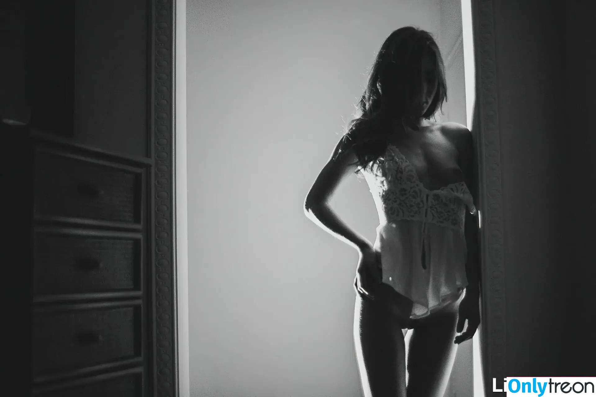 Guerlain nude photo #0311 (Anastasia S / Dominika / Lili / Lily C / Lily Chey / Nasty Q. / lea_guerlin / sia89)