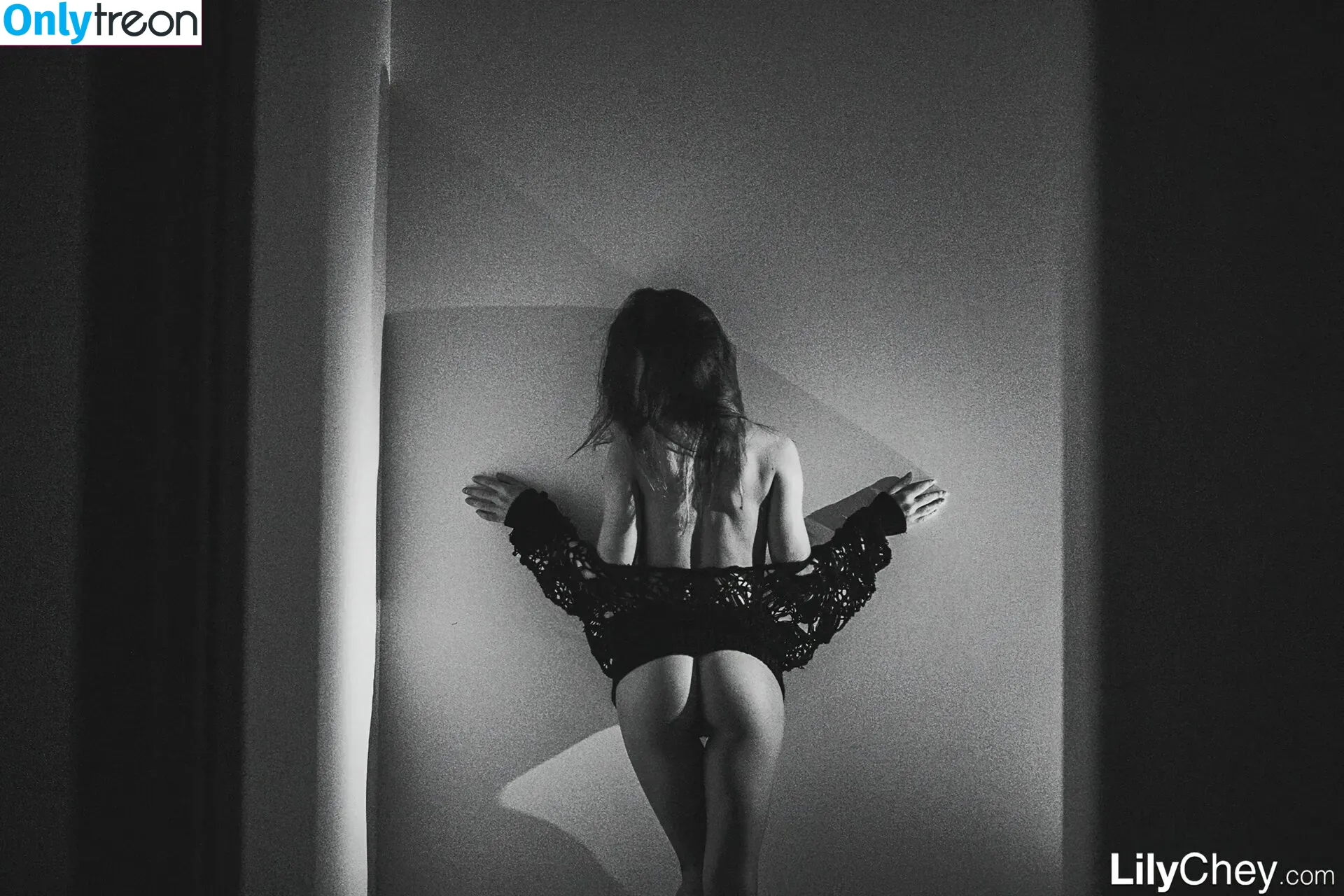 Guerlain nude photo #0424 (Anastasia S / Dominika / Lili / Lily C / Lily Chey / Nasty Q. / lea_guerlin / sia89)
