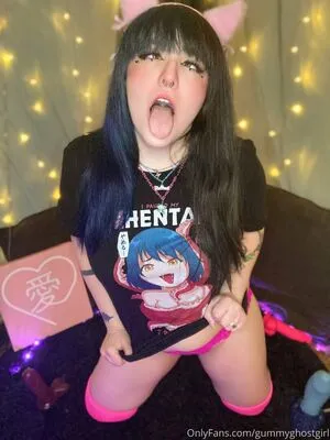 gummyghostgirl / dope_lady07 nude photo #0066