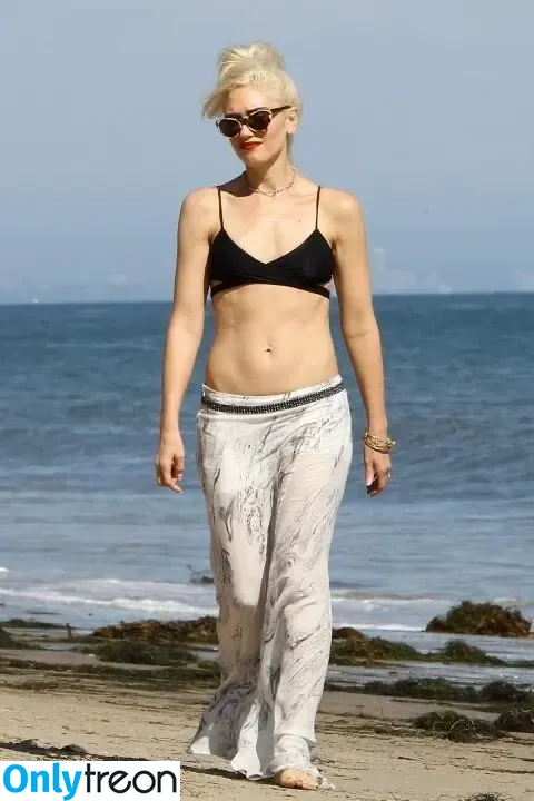 Gwen Stefani nude photo #0038 (gwenstefani)