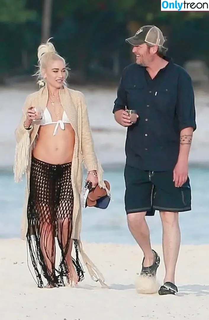 Gwen Stefani nude photo #0080 (gwenstefani)