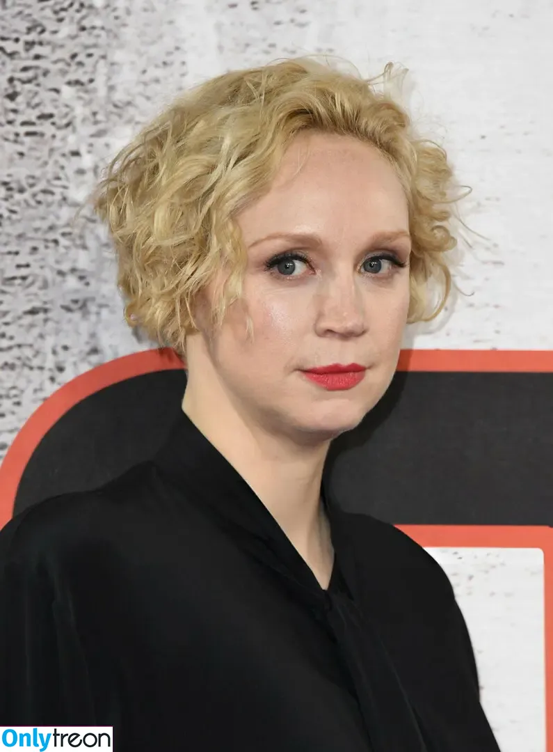 Gwendoline Christie nude photo #0079 (BrienneTarth from GoT / christiestevens / gwendolineuniverse)