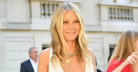 Gwyneth Paltrow / GwynethPaltrow nude photo #0090