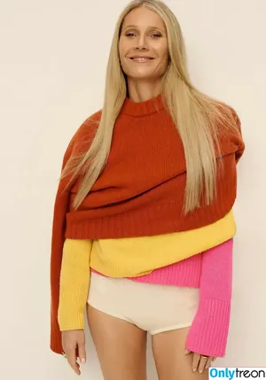 Gwyneth Paltrow / GwynethPaltrow nude photo #0700