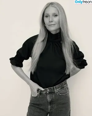 Gwyneth Paltrow / GwynethPaltrow nude photo #0716