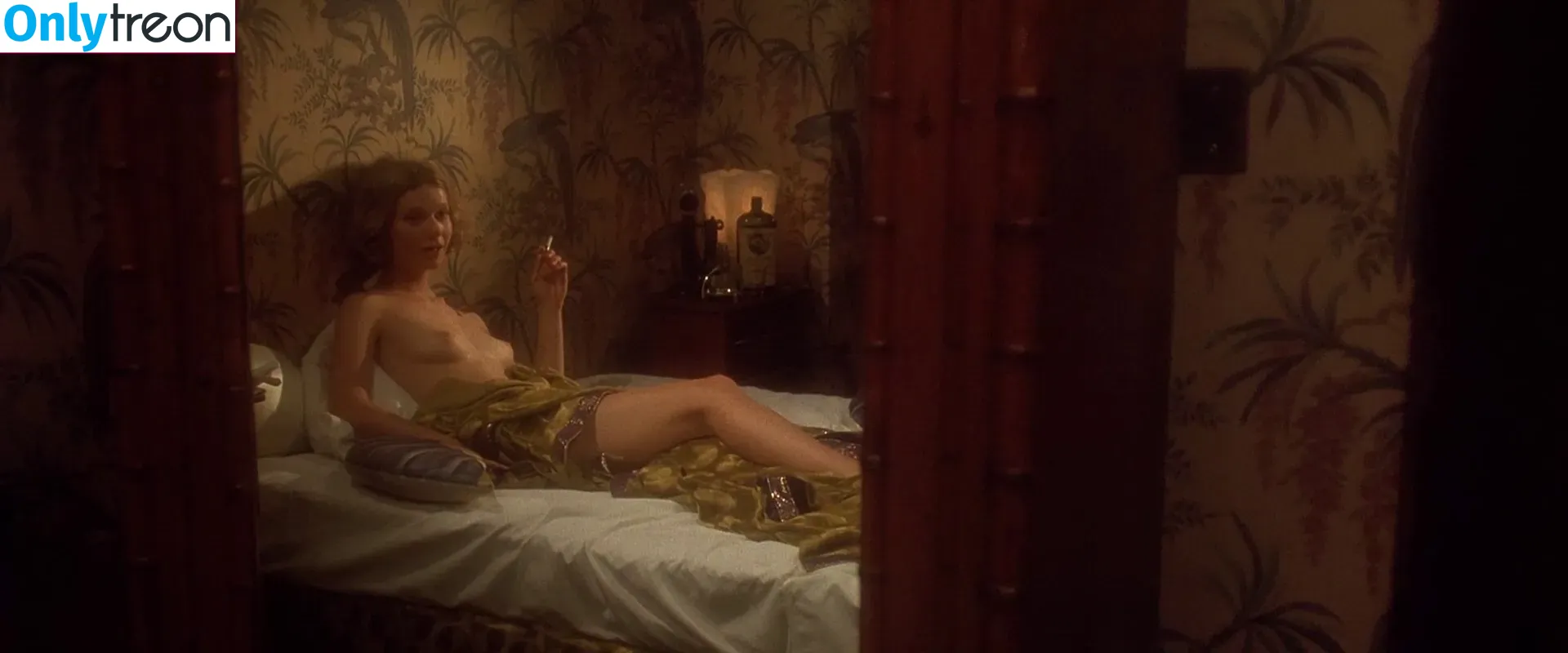 Gwyneth Paltrow nude photo #0041 (GwynethPaltrow)