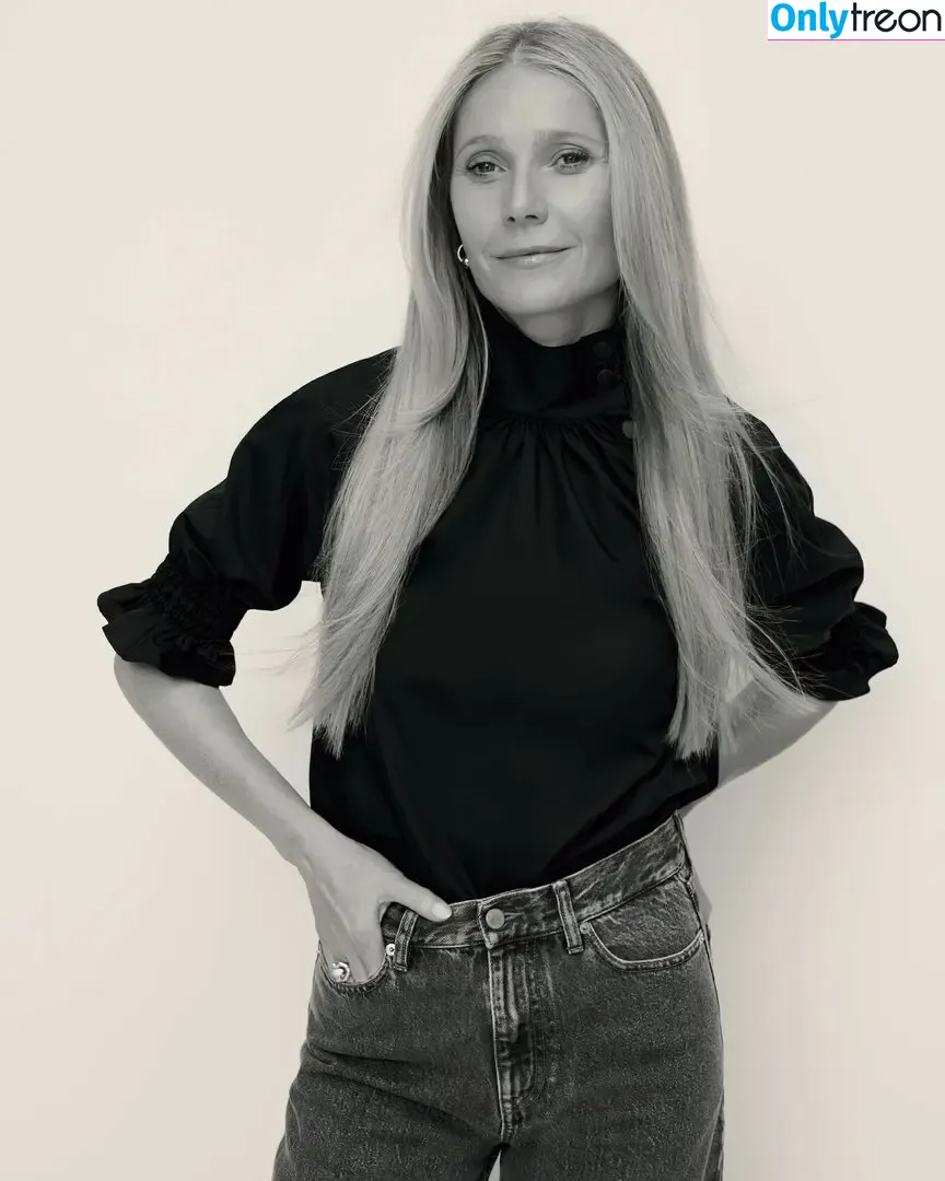 Gwyneth Paltrow nude photo #0716 (GwynethPaltrow)