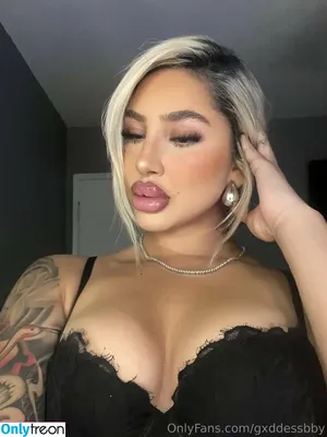 gxddessbby / natali.mesta nude photo #0011