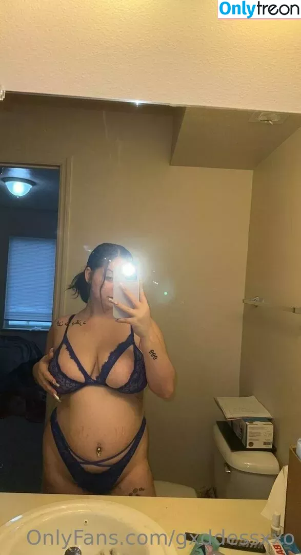 gxddessxxo nude photo #0010 (gxddessxxo)