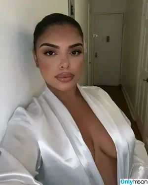 nude photo #0002