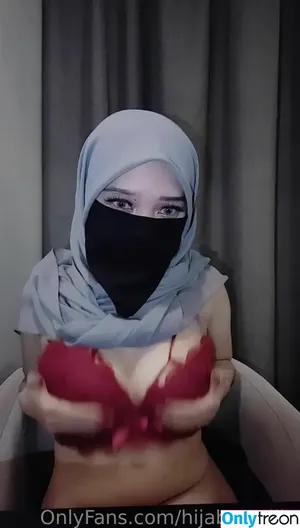 HabibtiSalma /  / CamillaReese / HijabCamilla / nazley272 nude photo #0014