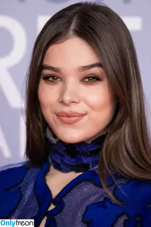 Hailee Steinfeld / hailee_steinfeld / haileesteinfeld nude photo #0072