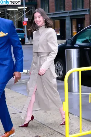 Hailee Steinfeld / hailee_steinfeld / haileesteinfeld nude photo #0462