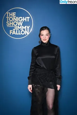 Hailee Steinfeld / hailee_steinfeld / haileesteinfeld nude photo #0476