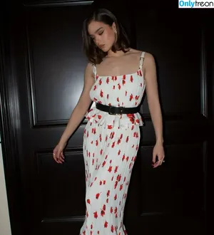 Hailee Steinfeld / hailee_steinfeld / haileesteinfeld nude photo #0479