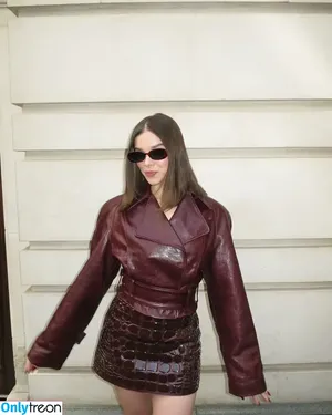 Hailee Steinfeld / hailee_steinfeld / haileesteinfeld nude photo #0520