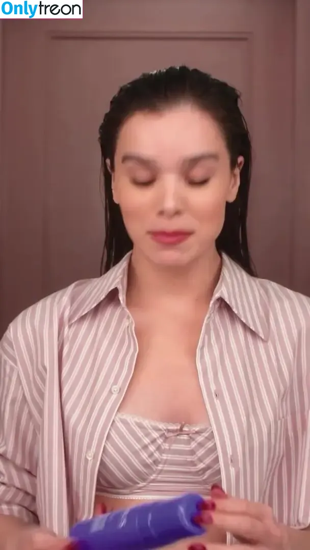 Hailee Steinfeld nude photo #0654 (hailee_steinfeld / haileesteinfeld)