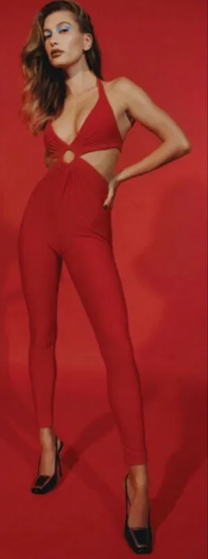 Hailey Baldwin Bieber / haileybieber nude photo #0002