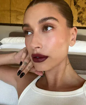 Hailey Baldwin Bieber / haileybieber nude photo #0102