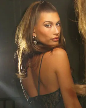 Hailey Baldwin Bieber / haileybieber nude photo #0106