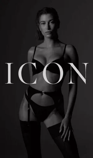 Hailey Baldwin Bieber / haileybieber nude photo #0324