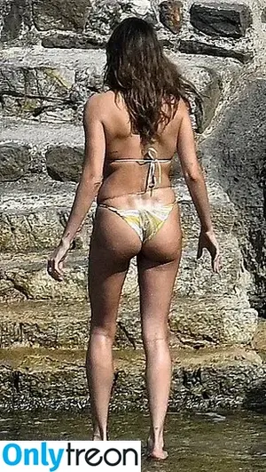 Hailey Baldwin Bieber / haileybieber nude photo #0992