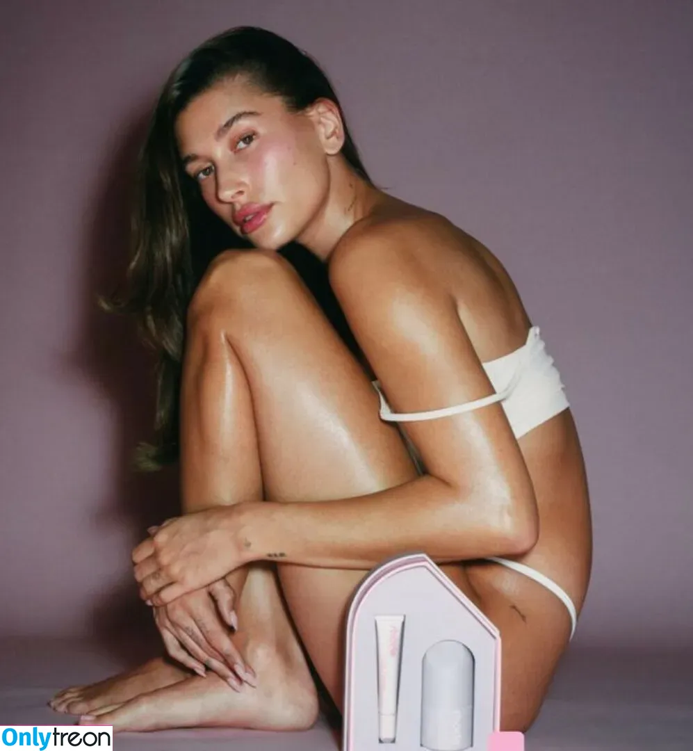 Hailey Baldwin Bieber nude photo #0133 (haileybieber)