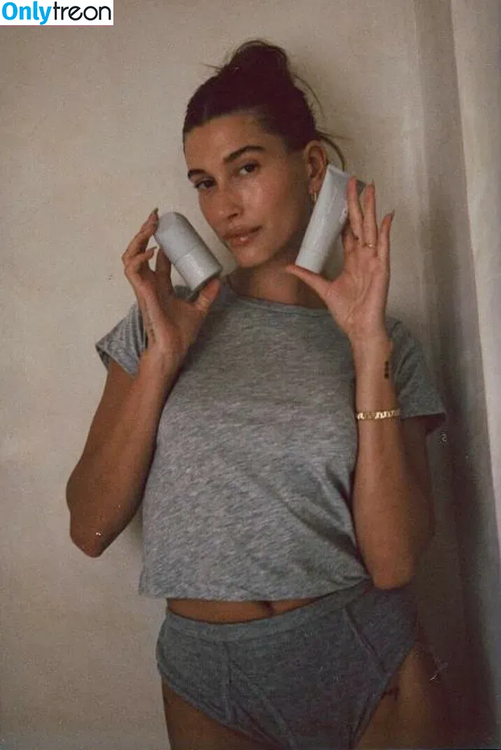 Hailey Baldwin Bieber nude photo #0274 (haileybieber)