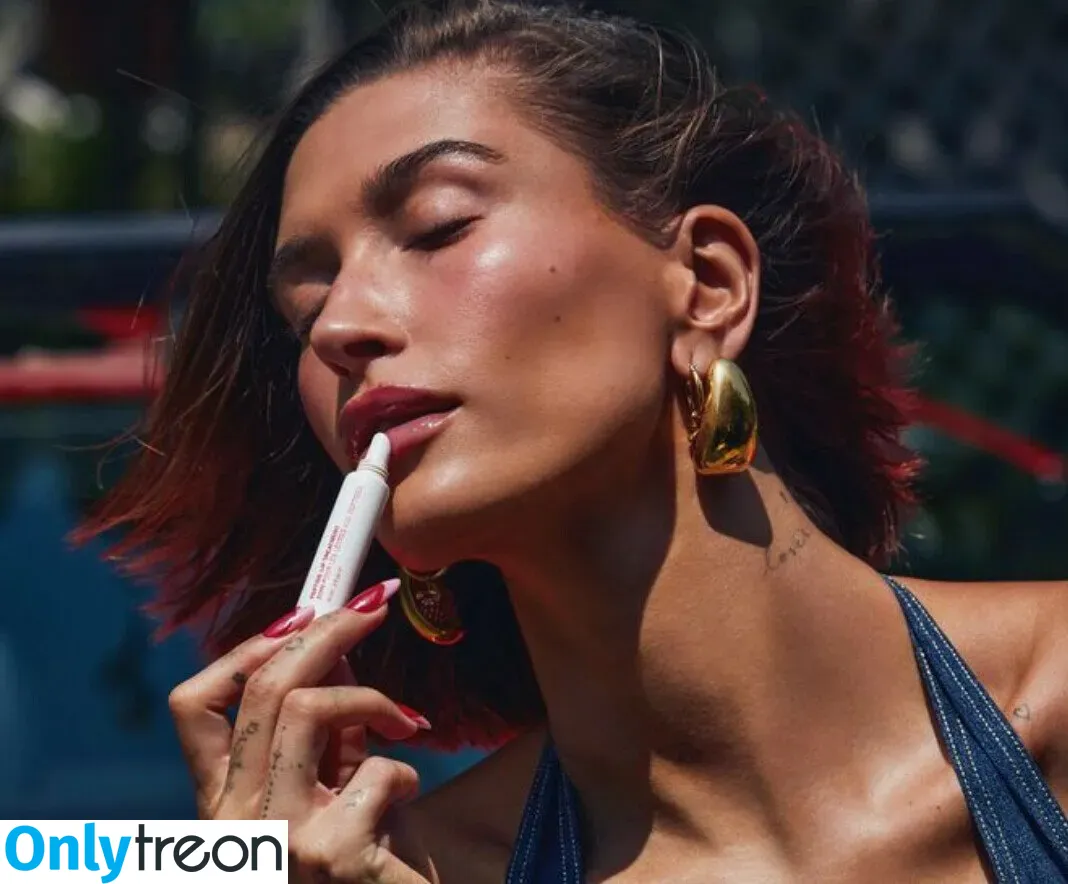 Hailey Baldwin Bieber nude photo #0341 (haileybieber)