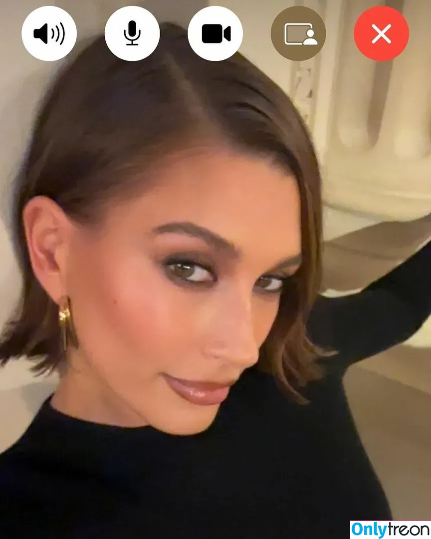 Hailey Baldwin Bieber nude photo #0395 (haileybieber)