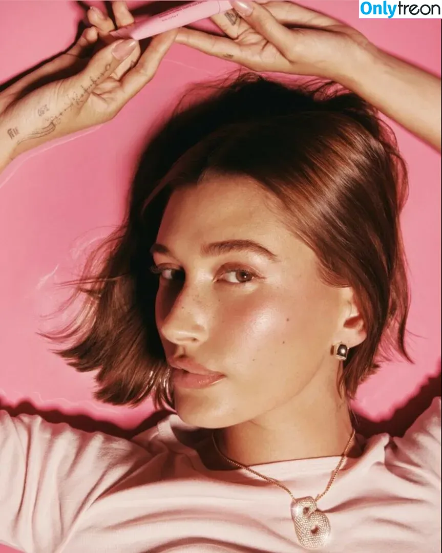 Hailey Baldwin Bieber nude photo #0482 (haileybieber)