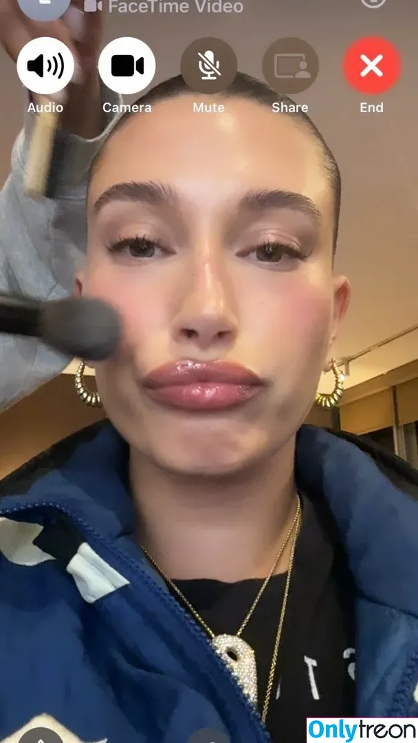 Hailey Baldwin Bieber nude photo #0520 (haileybieber)