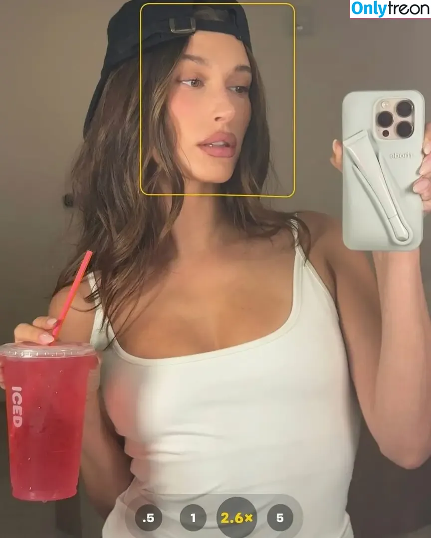 Hailey Baldwin Bieber nude photo #0958 (haileybieber)