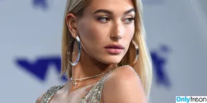Hailey Baldwin / haileybieber nude photo #0129