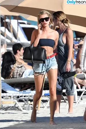 Hailey Bieber / baldwin / haileybieber nude photo #0777