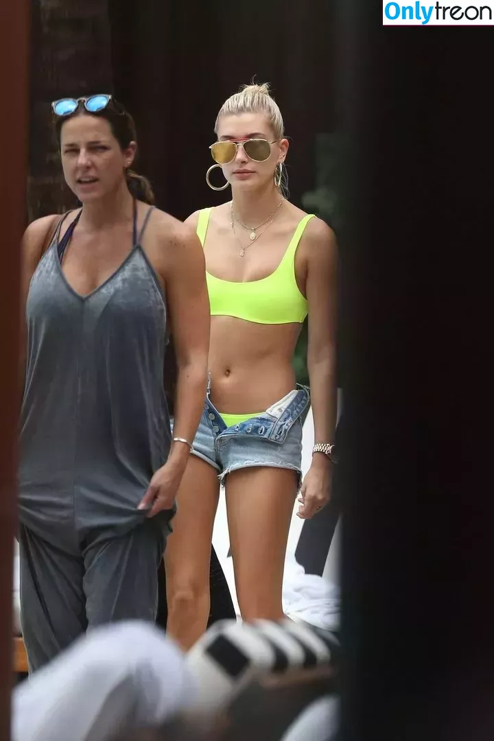 Hailey Bieber nude photo #0477 (baldwin / haileybieber)