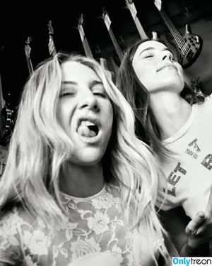 Haim Sisters / haimtheband nude photo #0130
