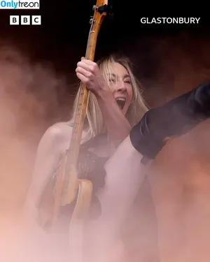 Haim Sisters / haimtheband nude photo #0142