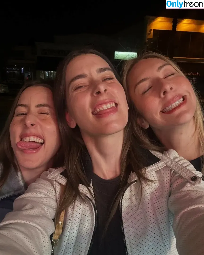 Haim Sisters nude photo #0116 (haimtheband)