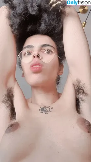 Hairy Women / HairyFairy420 / ig_naturals / pearlygirly06 nude photo #2503