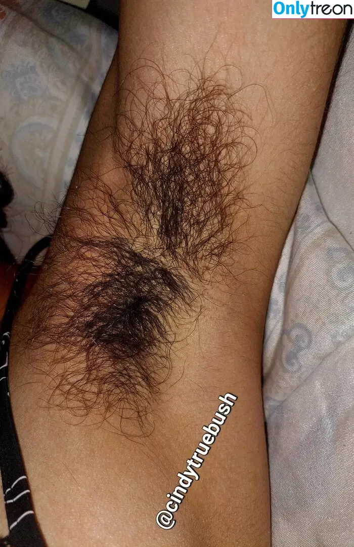 Hairy Women nude photo #2681 (HairyFairy420 / ig_naturals / pearlygirly06)