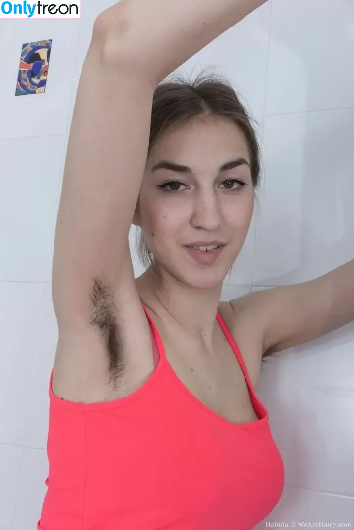 Hairy Women nude photo #2791 (HairyFairy420 / ig_naturals / pearlygirly06)