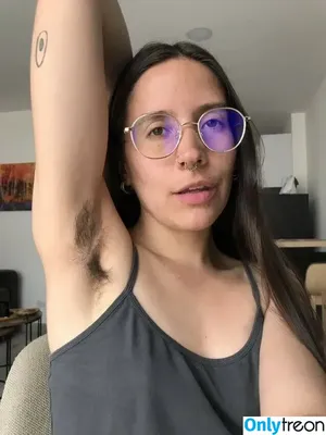 Hairy Women / HairyFairy420 / ig_naturals / pearlygirly06 nude photo #3280