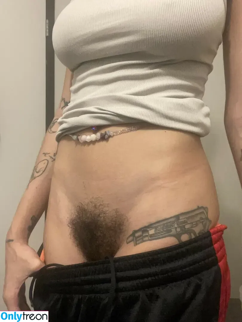 Hairy Women nude photo #3113 (HairyFairy420 / ig_naturals / pearlygirly06)