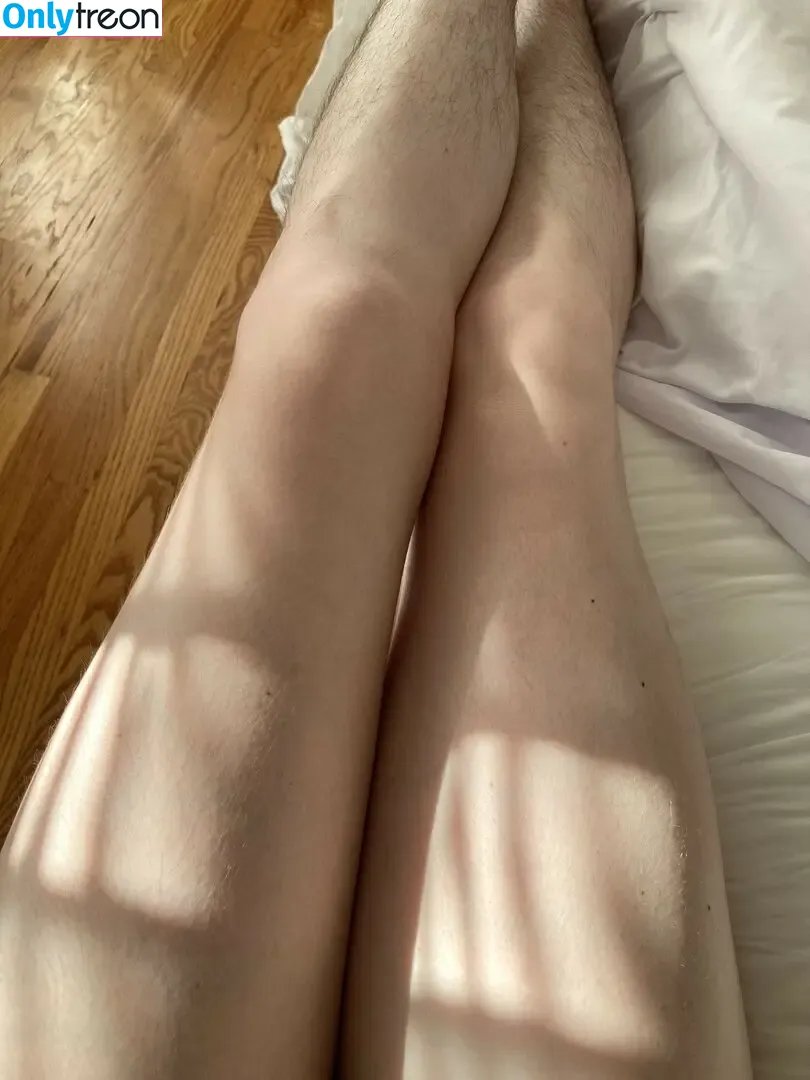 Hairy Women nude photo #3503 (HairyFairy420 / ig_naturals / pearlygirly06)